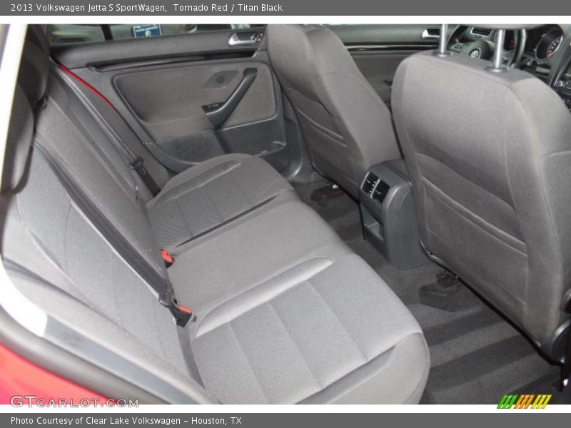 Tornado Red / Titan Black 2013 Volkswagen Jetta S SportWagen