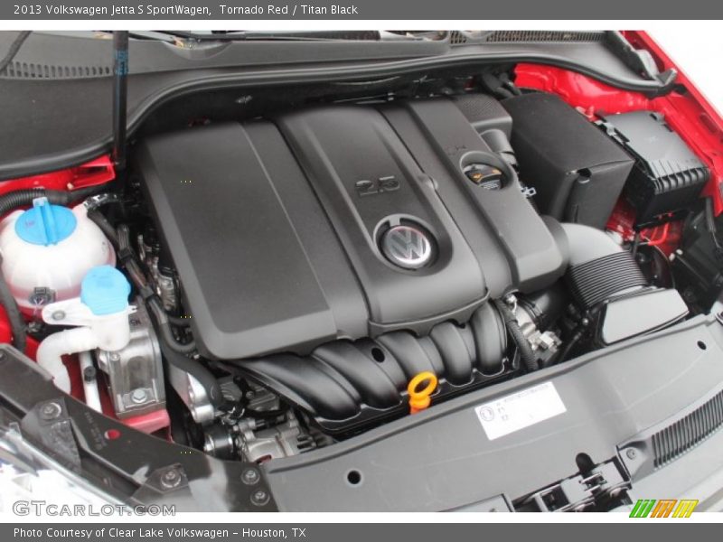 Tornado Red / Titan Black 2013 Volkswagen Jetta S SportWagen