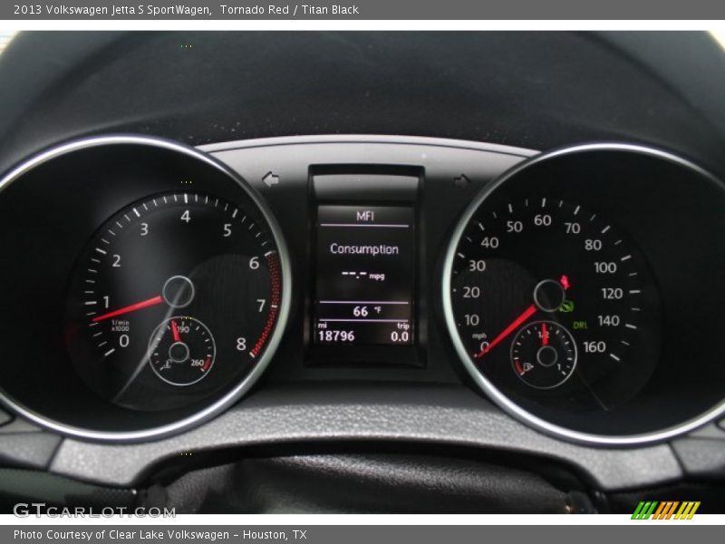 Tornado Red / Titan Black 2013 Volkswagen Jetta S SportWagen