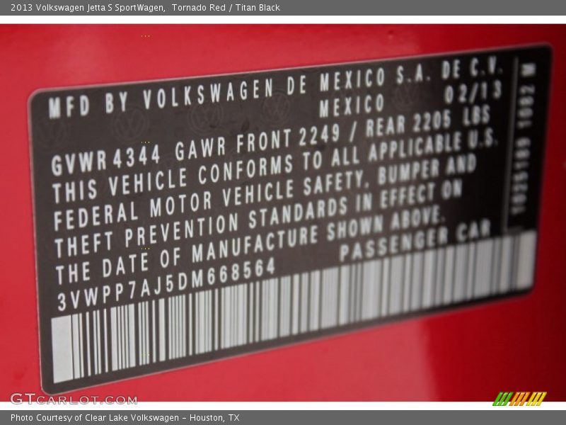 Tornado Red / Titan Black 2013 Volkswagen Jetta S SportWagen