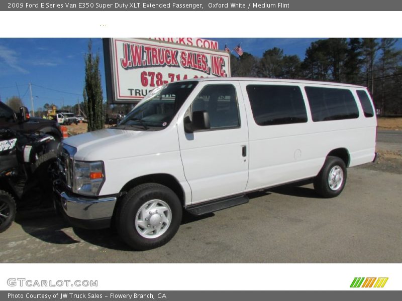 Oxford White / Medium Flint 2009 Ford E Series Van E350 Super Duty XLT Extended Passenger