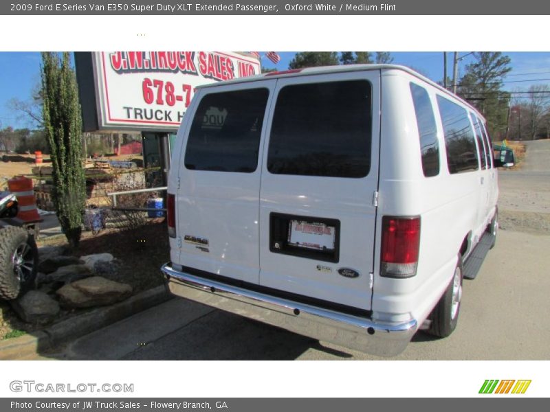Oxford White / Medium Flint 2009 Ford E Series Van E350 Super Duty XLT Extended Passenger