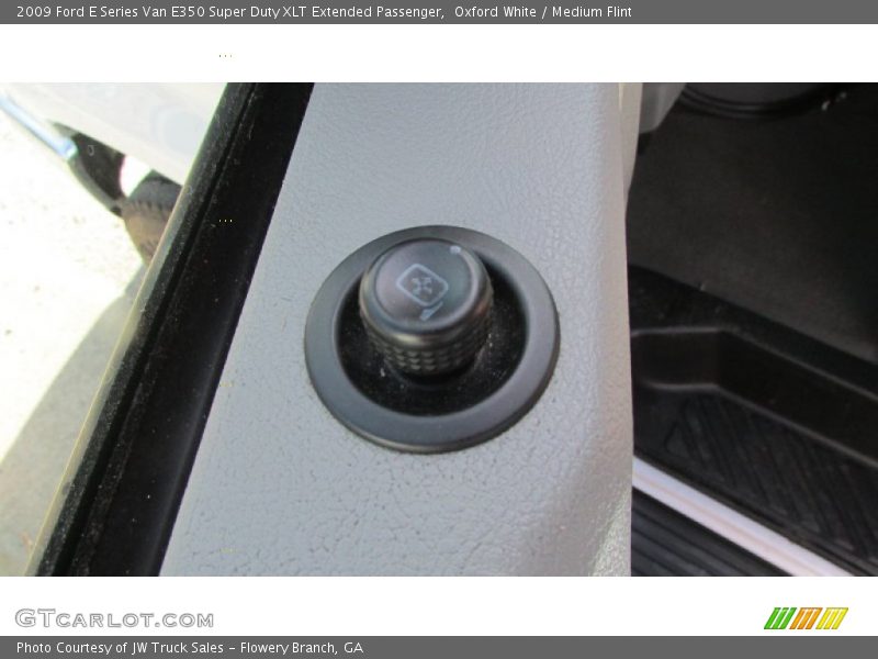 Oxford White / Medium Flint 2009 Ford E Series Van E350 Super Duty XLT Extended Passenger