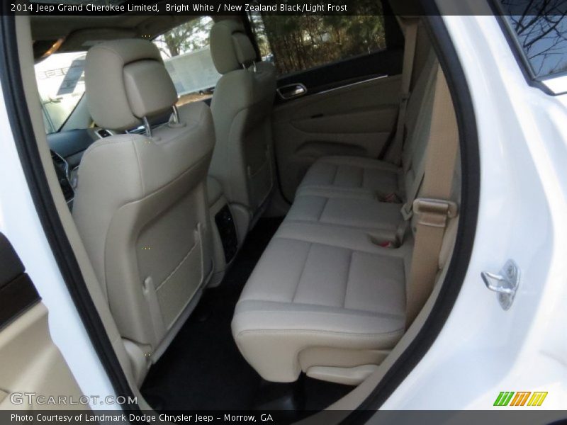 Bright White / New Zealand Black/Light Frost 2014 Jeep Grand Cherokee Limited
