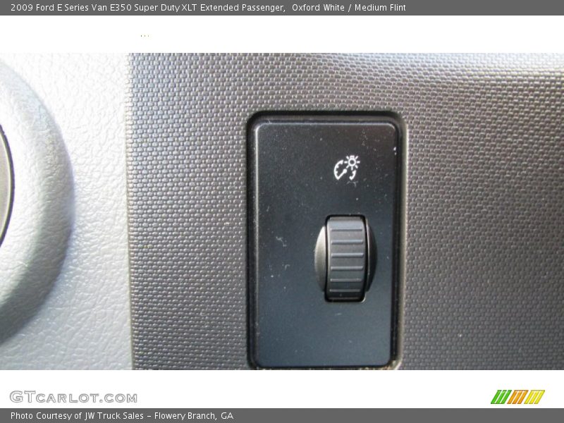 Oxford White / Medium Flint 2009 Ford E Series Van E350 Super Duty XLT Extended Passenger