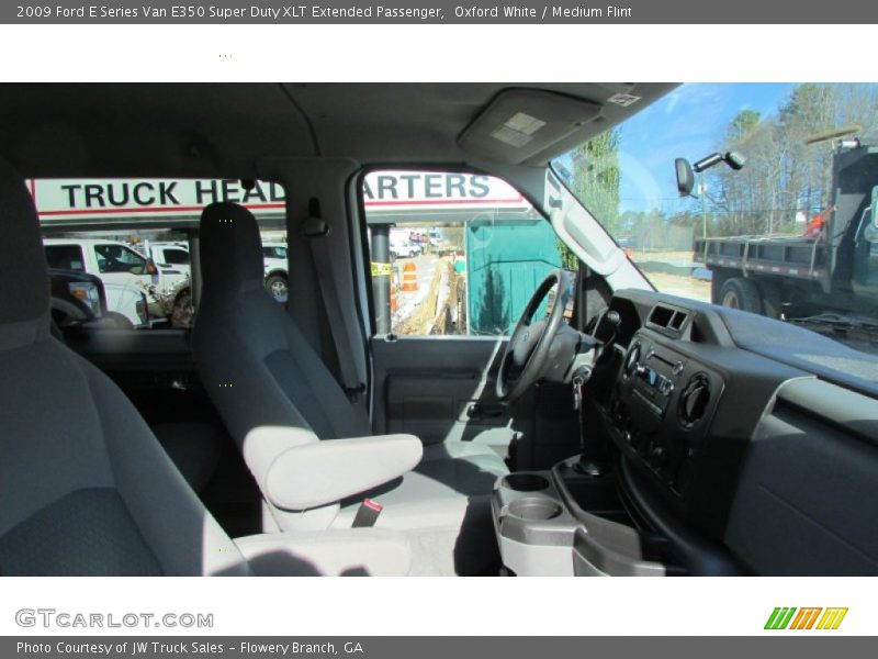 Oxford White / Medium Flint 2009 Ford E Series Van E350 Super Duty XLT Extended Passenger