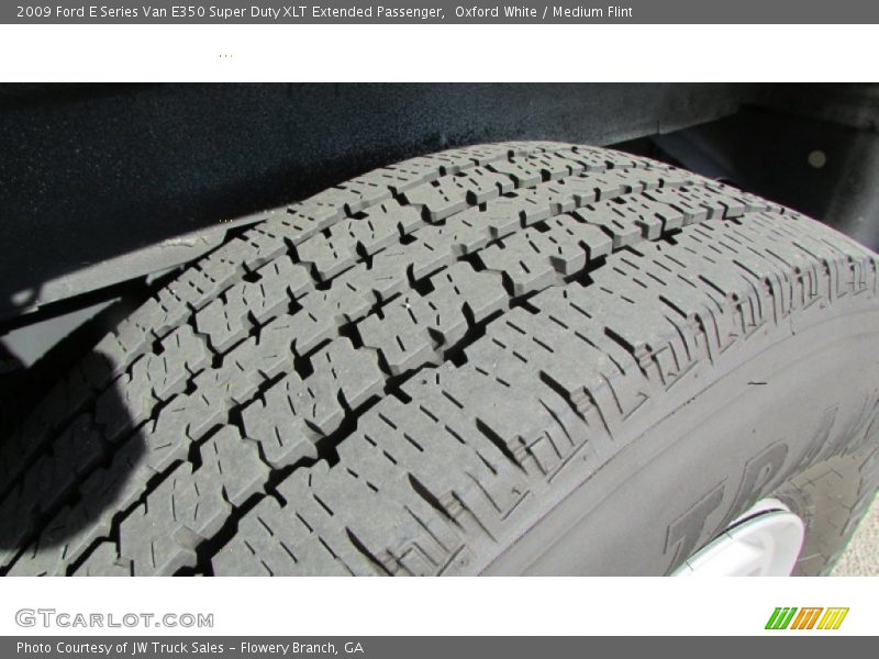Oxford White / Medium Flint 2009 Ford E Series Van E350 Super Duty XLT Extended Passenger