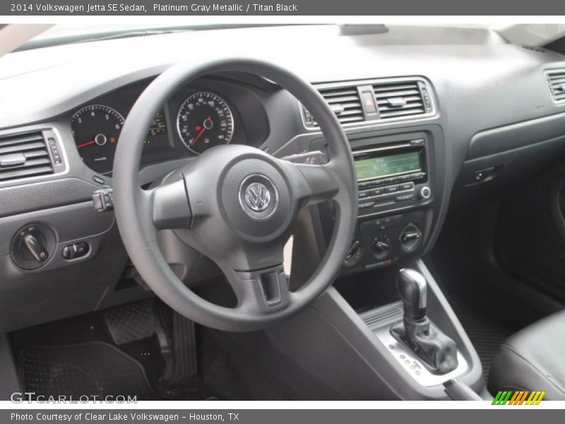 Platinum Gray Metallic / Titan Black 2014 Volkswagen Jetta SE Sedan