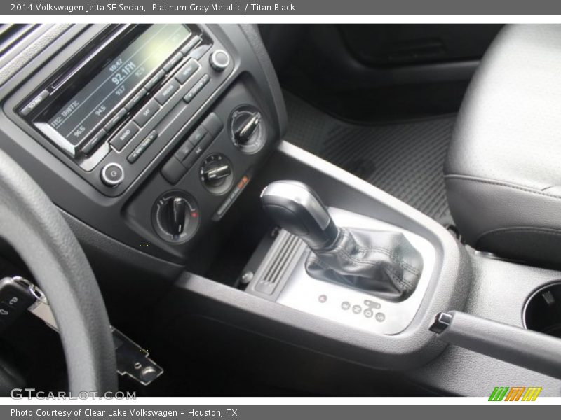 Platinum Gray Metallic / Titan Black 2014 Volkswagen Jetta SE Sedan