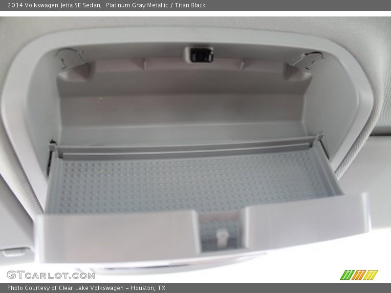 Platinum Gray Metallic / Titan Black 2014 Volkswagen Jetta SE Sedan