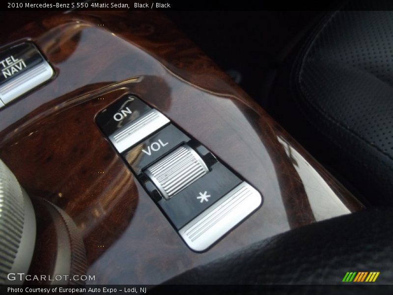 Black / Black 2010 Mercedes-Benz S 550 4Matic Sedan