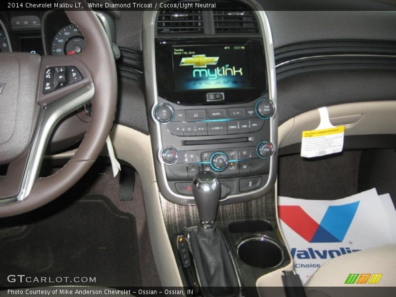White Diamond Tricoat / Cocoa/Light Neutral 2014 Chevrolet Malibu LT