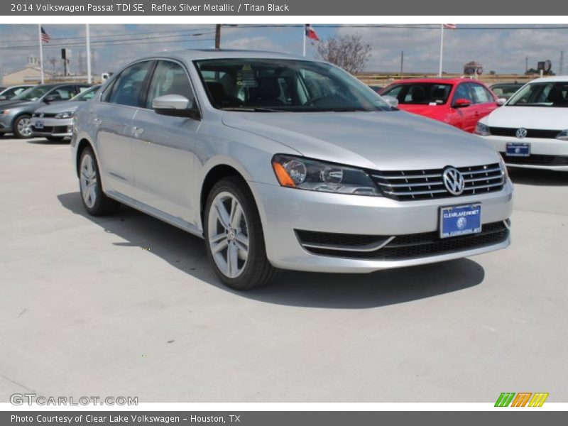 Reflex Silver Metallic / Titan Black 2014 Volkswagen Passat TDI SE