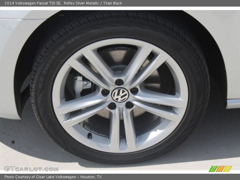 Reflex Silver Metallic / Titan Black 2014 Volkswagen Passat TDI SE