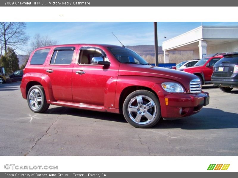 Front 3/4 View of 2009 HHR LT