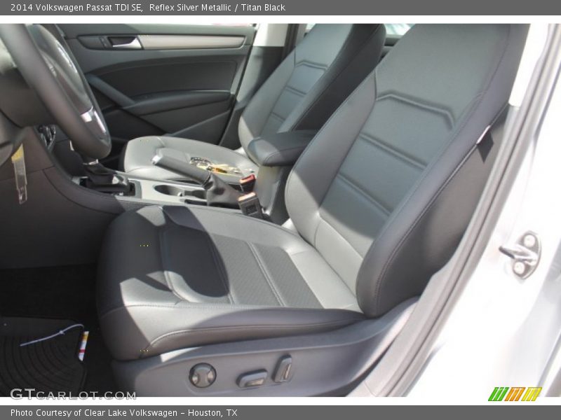 Reflex Silver Metallic / Titan Black 2014 Volkswagen Passat TDI SE