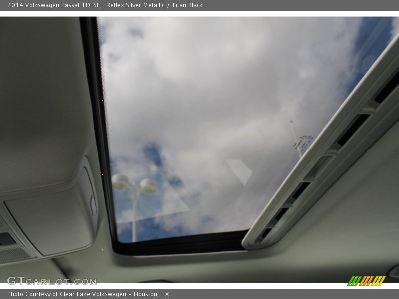 Reflex Silver Metallic / Titan Black 2014 Volkswagen Passat TDI SE