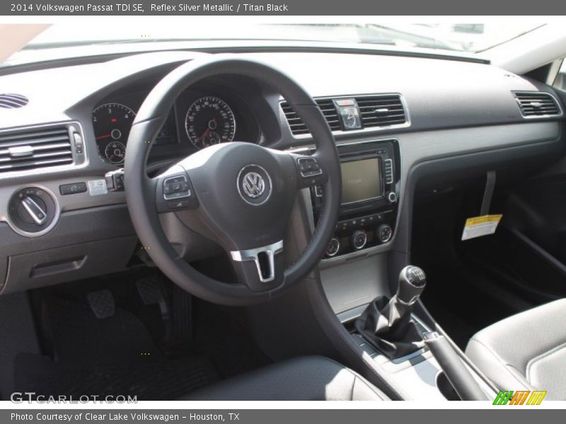 Reflex Silver Metallic / Titan Black 2014 Volkswagen Passat TDI SE