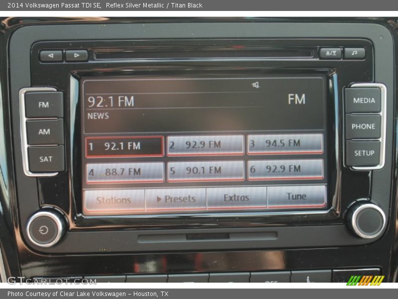 Reflex Silver Metallic / Titan Black 2014 Volkswagen Passat TDI SE