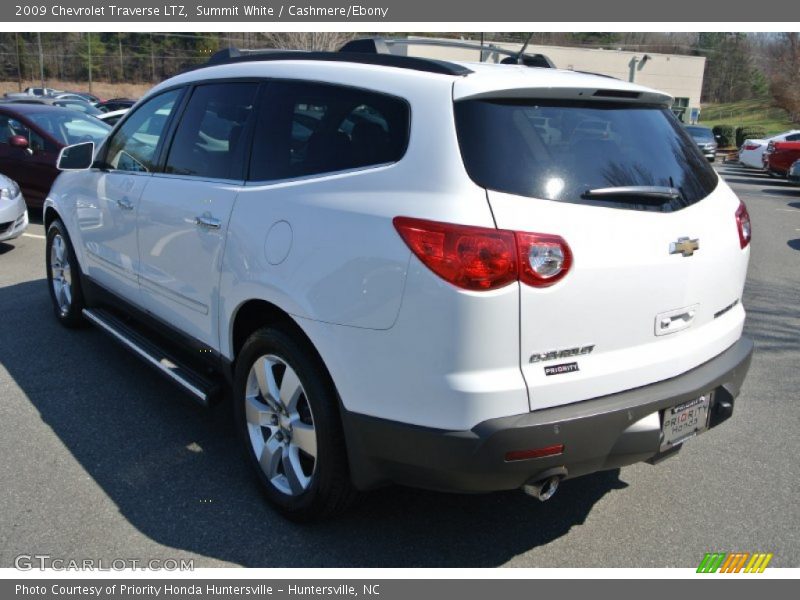 Summit White / Cashmere/Ebony 2009 Chevrolet Traverse LTZ