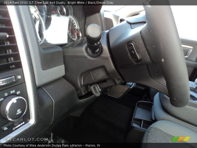 Bright White / Black/Diesel Gray 2014 Ram 3500 SLT Crew Cab 4x4 Dually