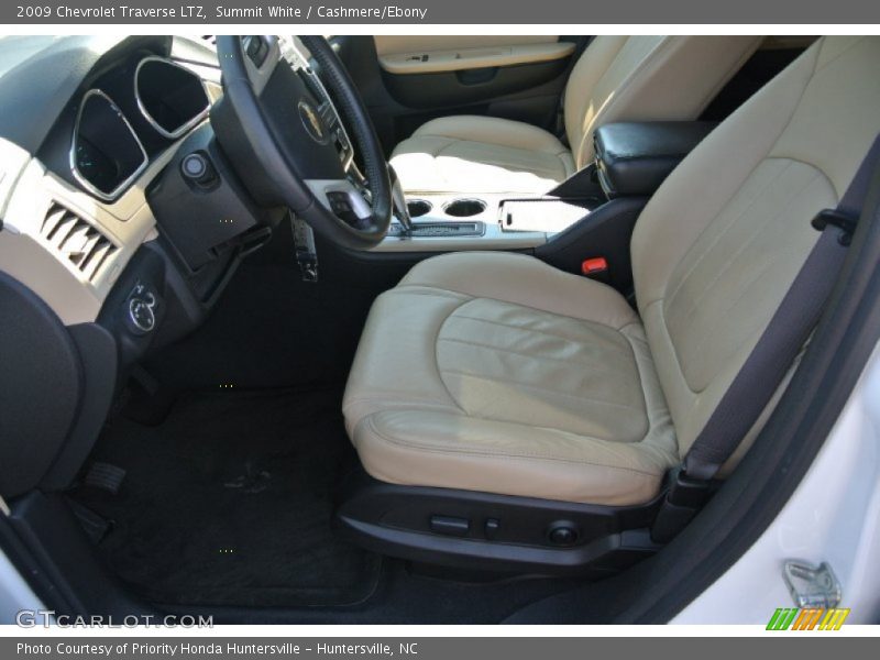 Summit White / Cashmere/Ebony 2009 Chevrolet Traverse LTZ