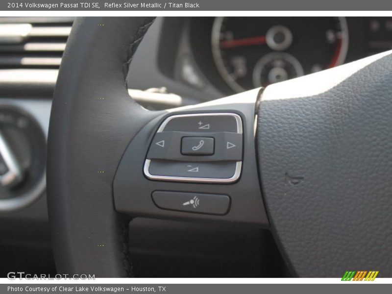 Reflex Silver Metallic / Titan Black 2014 Volkswagen Passat TDI SE