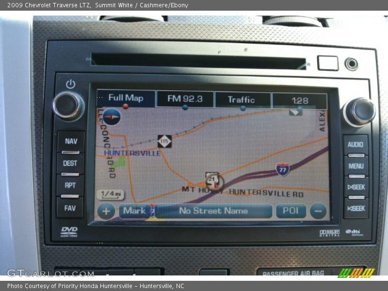 Summit White / Cashmere/Ebony 2009 Chevrolet Traverse LTZ