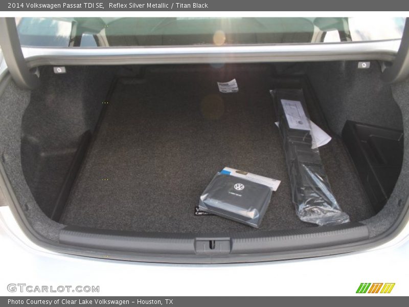 Reflex Silver Metallic / Titan Black 2014 Volkswagen Passat TDI SE
