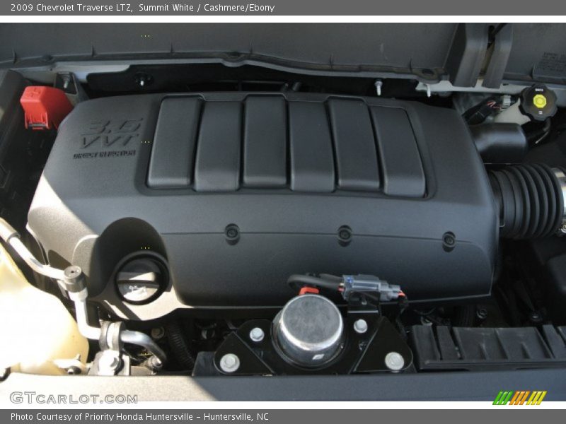 Summit White / Cashmere/Ebony 2009 Chevrolet Traverse LTZ