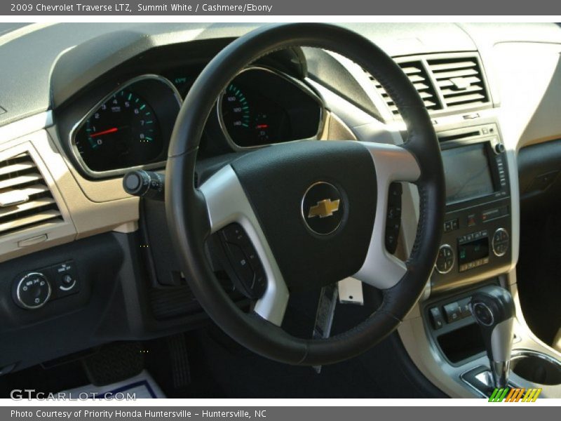 Summit White / Cashmere/Ebony 2009 Chevrolet Traverse LTZ