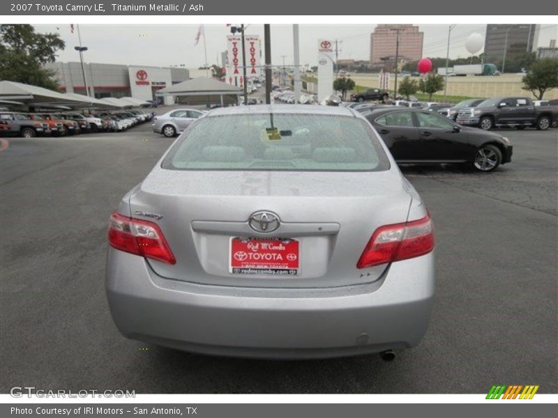 Titanium Metallic / Ash 2007 Toyota Camry LE