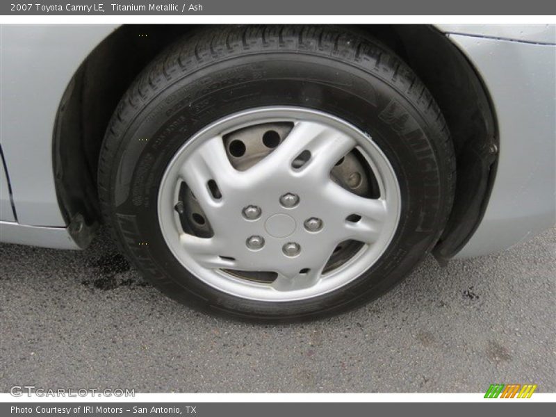 Titanium Metallic / Ash 2007 Toyota Camry LE