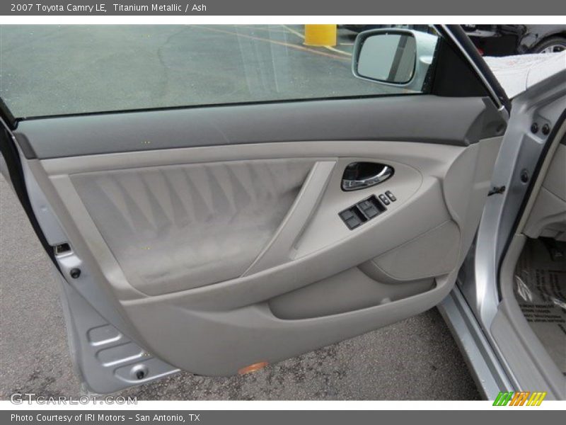 Titanium Metallic / Ash 2007 Toyota Camry LE