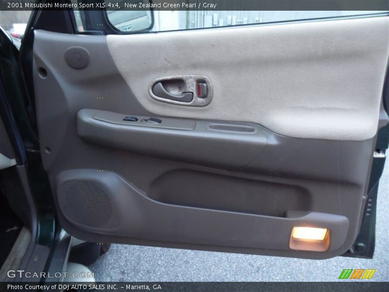 New Zealand Green Pearl / Gray 2001 Mitsubishi Montero Sport XLS 4x4