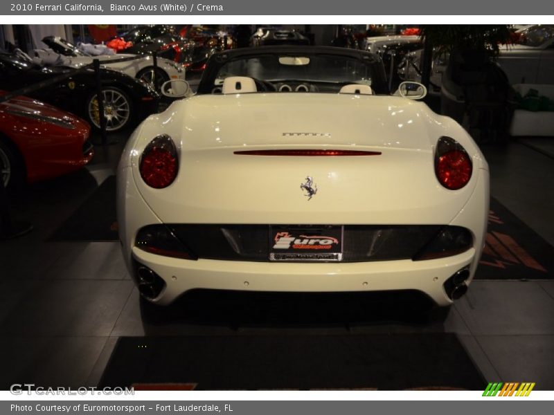 Bianco Avus (White) / Crema 2010 Ferrari California