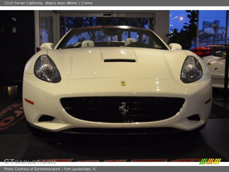 Bianco Avus (White) / Crema 2010 Ferrari California