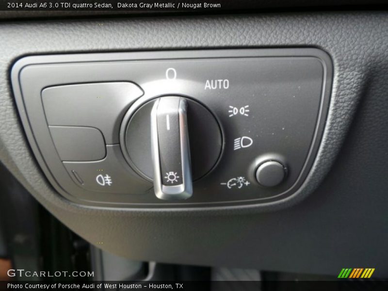 Controls of 2014 A6 3.0 TDI quattro Sedan