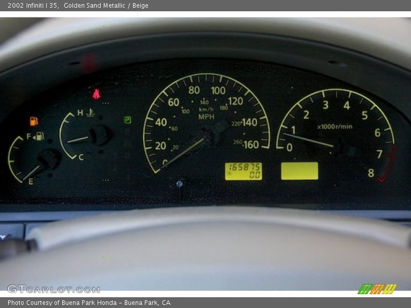 Golden Sand Metallic / Beige 2002 Infiniti I 35