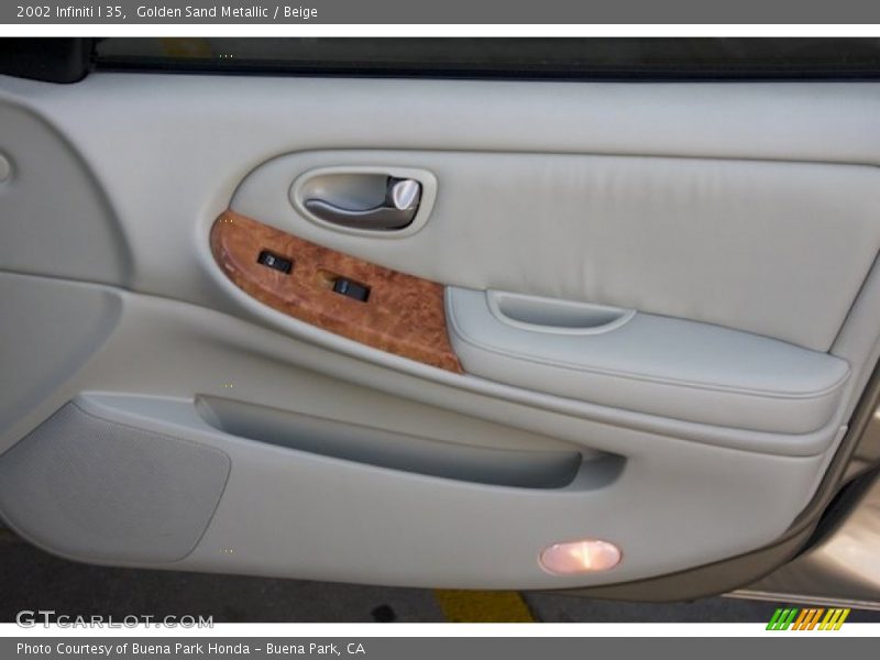 Golden Sand Metallic / Beige 2002 Infiniti I 35