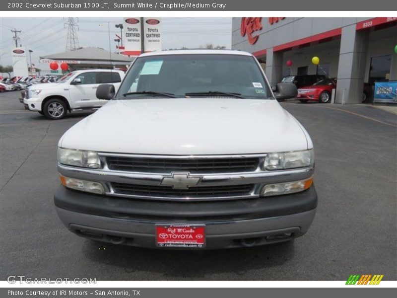 Summit White / Graphite/Medium Gray 2002 Chevrolet Suburban 1500 LT