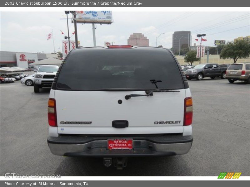 Summit White / Graphite/Medium Gray 2002 Chevrolet Suburban 1500 LT