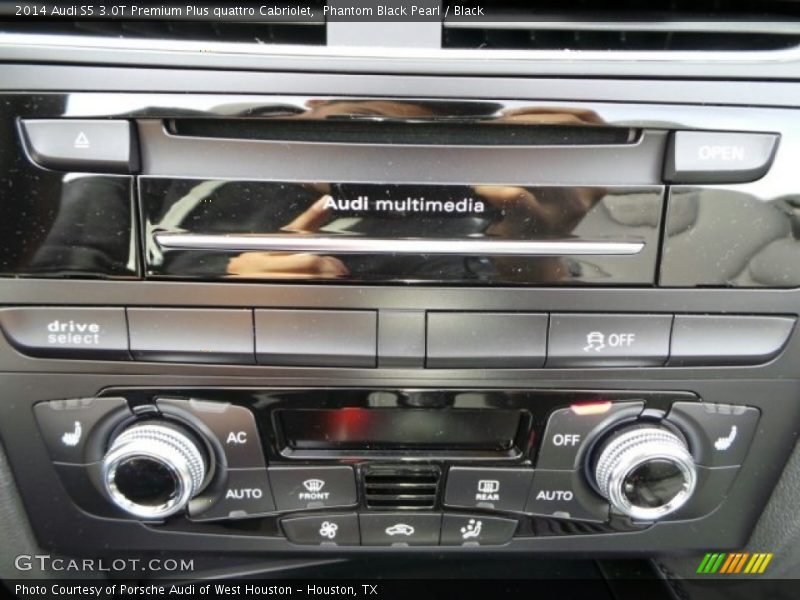 Controls of 2014 S5 3.0T Premium Plus quattro Cabriolet