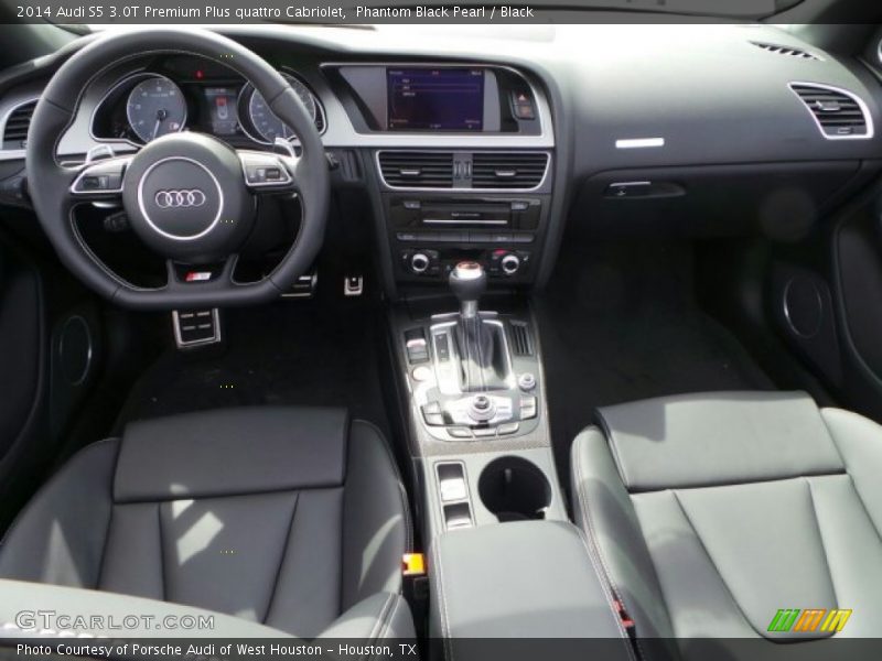 Dashboard of 2014 S5 3.0T Premium Plus quattro Cabriolet