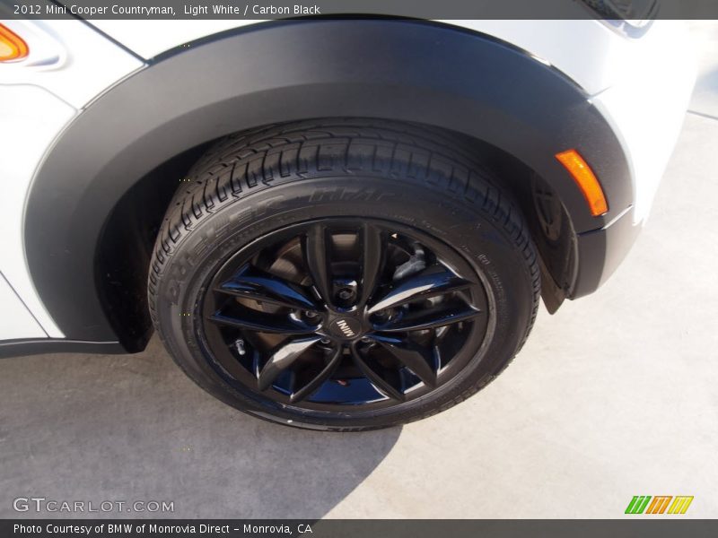 Light White / Carbon Black 2012 Mini Cooper Countryman