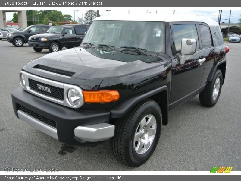 Front 3/4 View of 2008 FJ Cruiser 