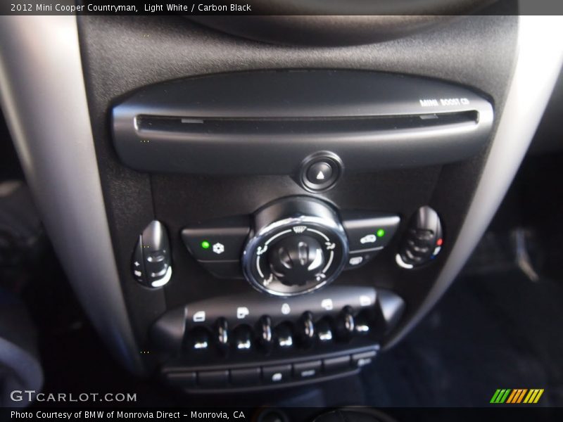Light White / Carbon Black 2012 Mini Cooper Countryman