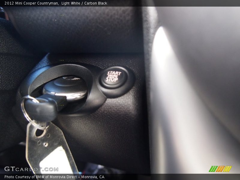 Light White / Carbon Black 2012 Mini Cooper Countryman