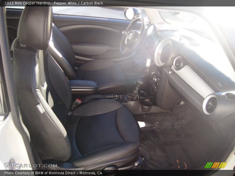 Pepper White / Carbon Black 2011 Mini Cooper Hardtop