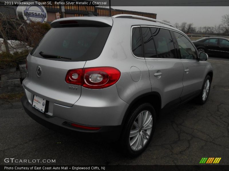 Reflex Silver Metallic / Charcoal 2011 Volkswagen Tiguan SE
